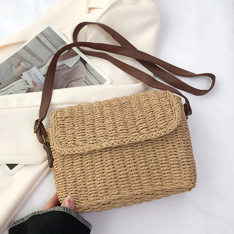 Fashion Women Weave Straw Shoulder Bag Raffia Messenger Bag New Trendy Vintage Crossbody Bag for Summer Straw Beach Bag