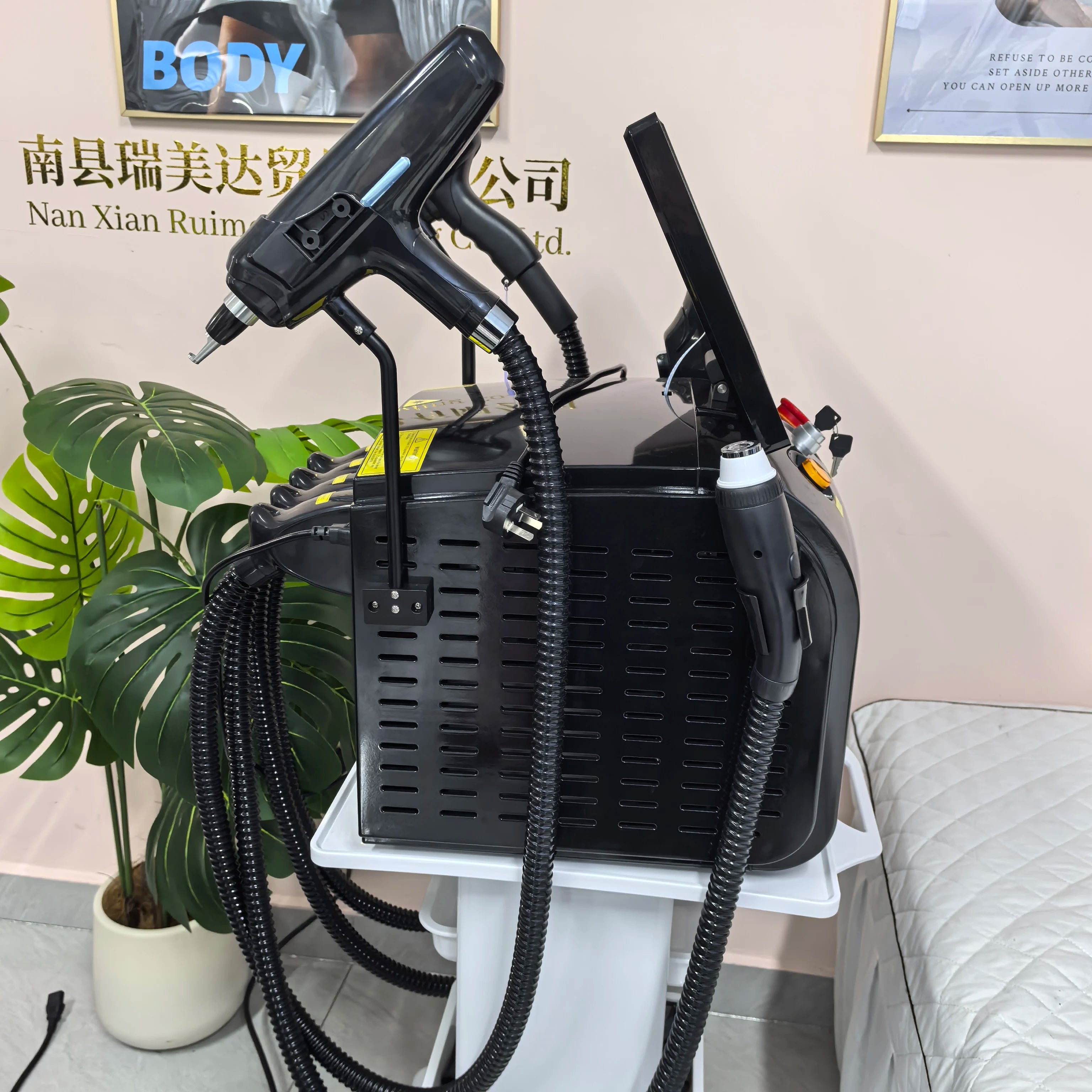 Tidesmit 4-in-1 multifunctional beauty machine showing advanced diode laser and RF skin treatment interface settings.