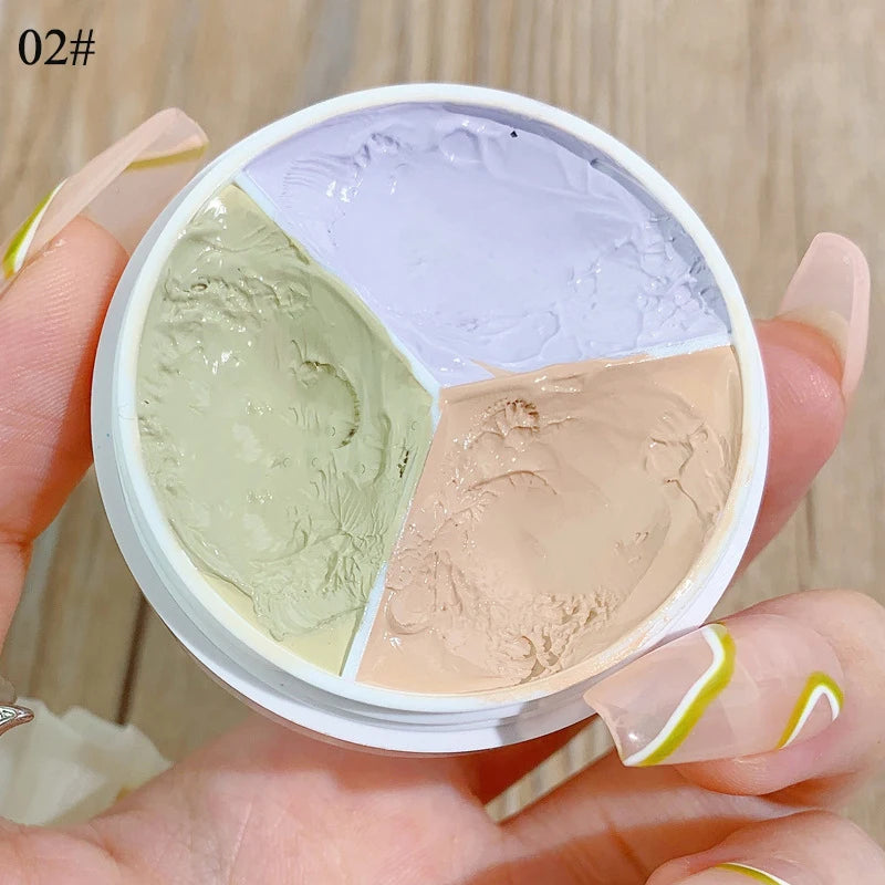 Tidesmit 3 color concealer palette texture swatch for dark circles and contouring in high coverage face makeup
