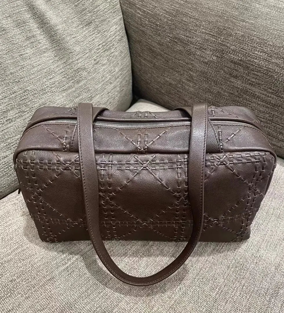 2025 autumn and winter new leather totem handmade bowling bag sheepskin shoulder bag high-quality sheepskin crossbody bag