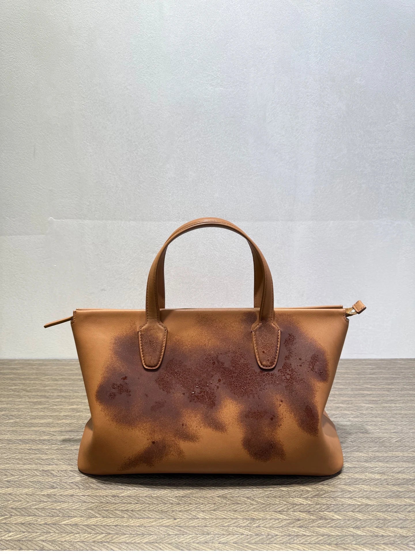 Vintage Genuine Leather Handbag Women Sheepskin Lining Soft Retro Top Grain Cowhide  Water Absorbing Large Capacity Commuter