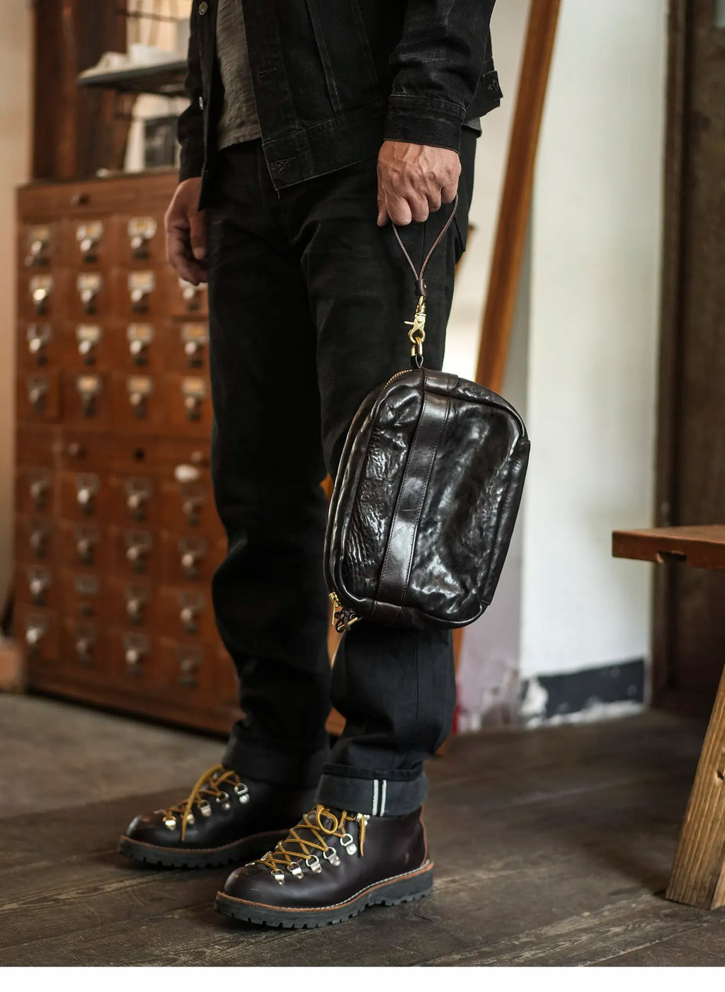 casual luxury padded genuine leather men's crossbody bag fashion vintage designer handmade real cow leather shoulder bag
