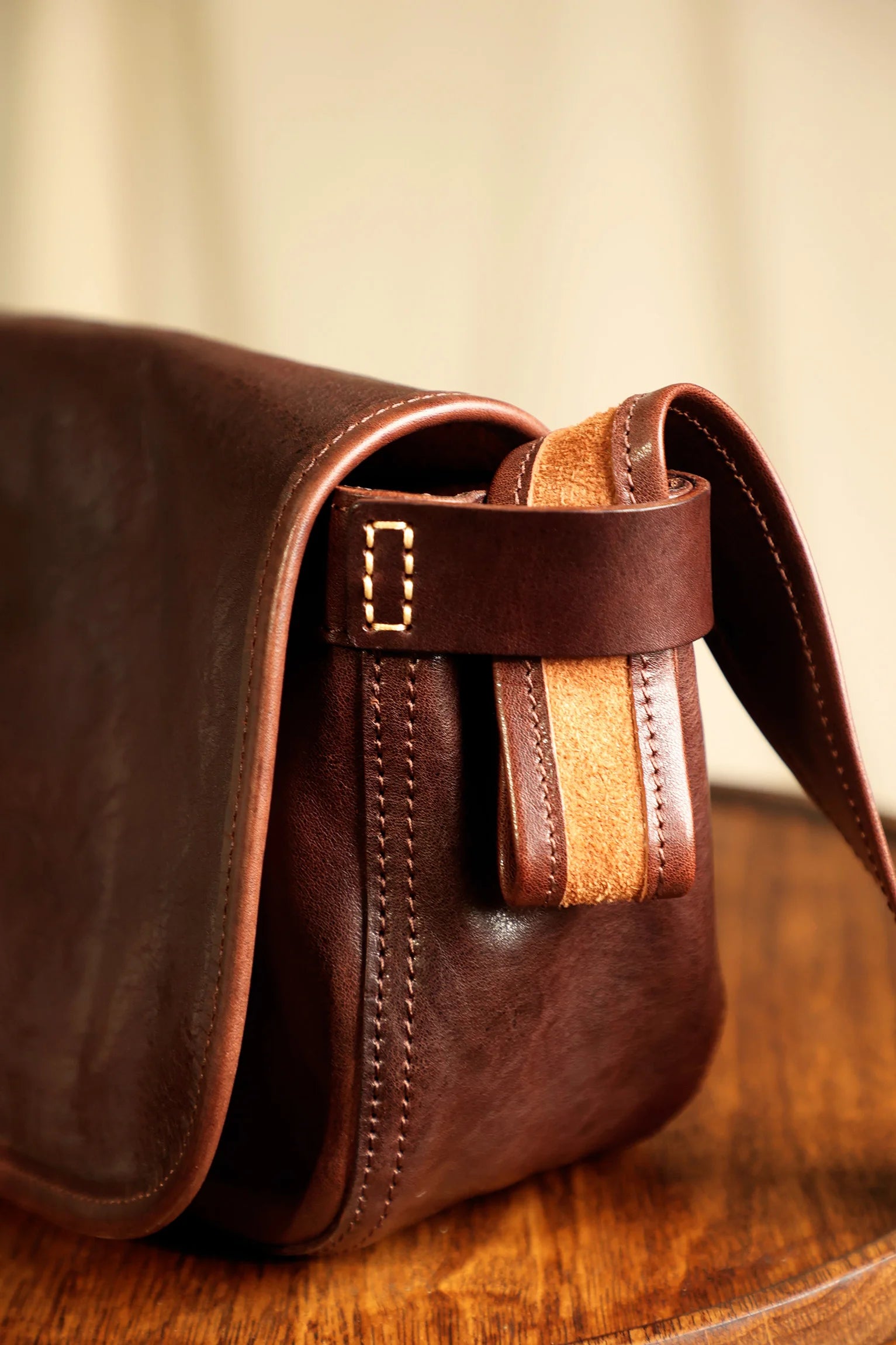 Casual daily luxury vintage designer handmade genuine leather men's women's shoulder bag vegetable tanned cowhide crossbody bag