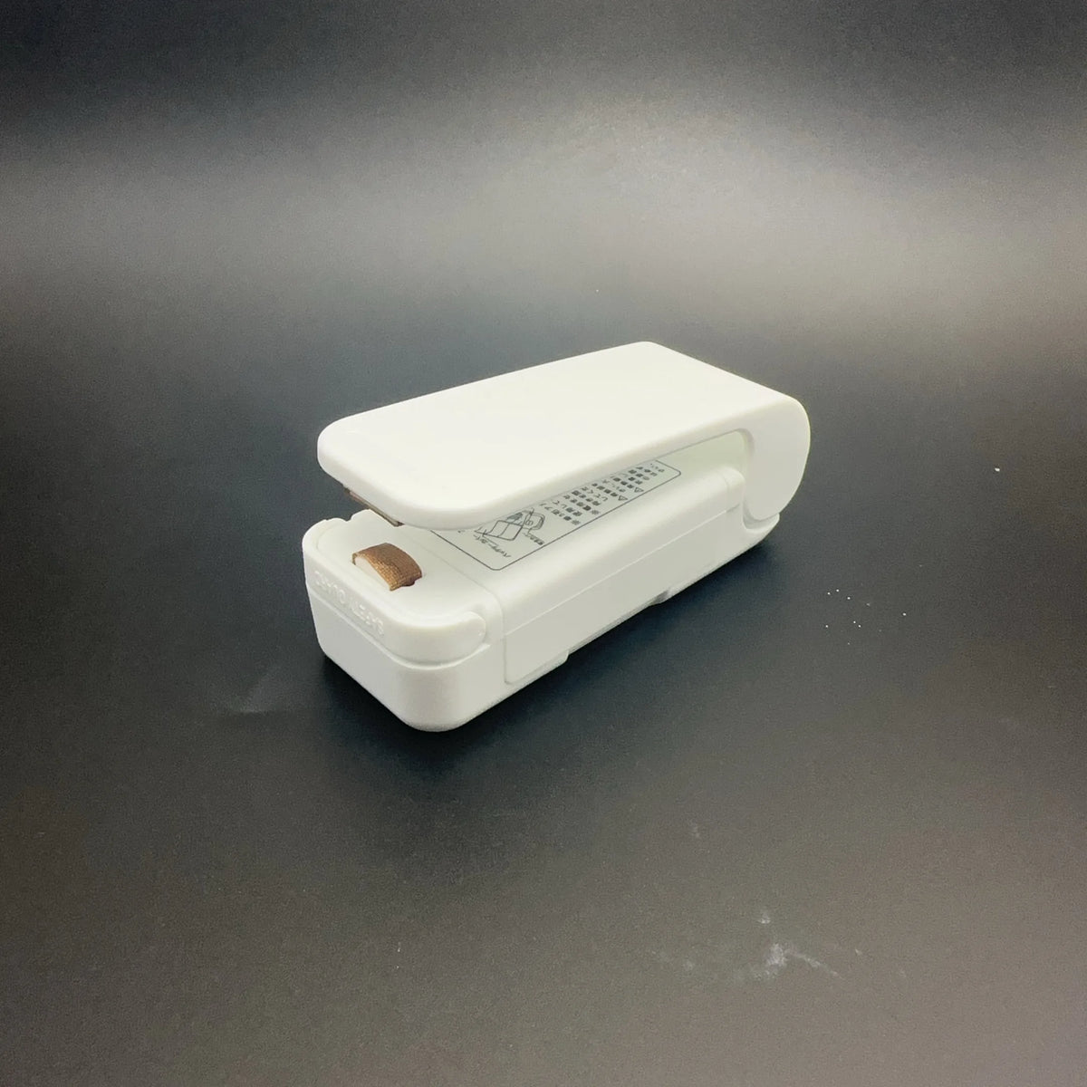 Vacuum Sealing Machine, Small Household Hand-pressed Sealer, Mini Portable Snack Plastic Bag Heat Sealing Machine, A Magic Tool