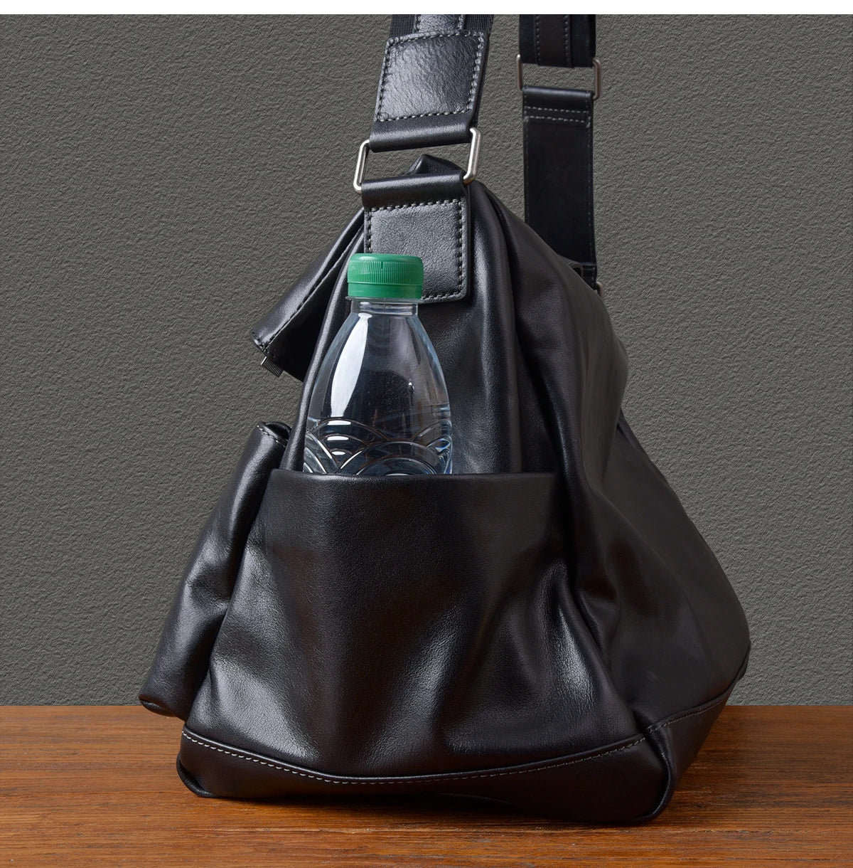 Retro Designer Men New Black Cowskin Genuine Leather Travel Bag Big Capacity Casual Tote Handbag Single Shoulder Crossbody Bag