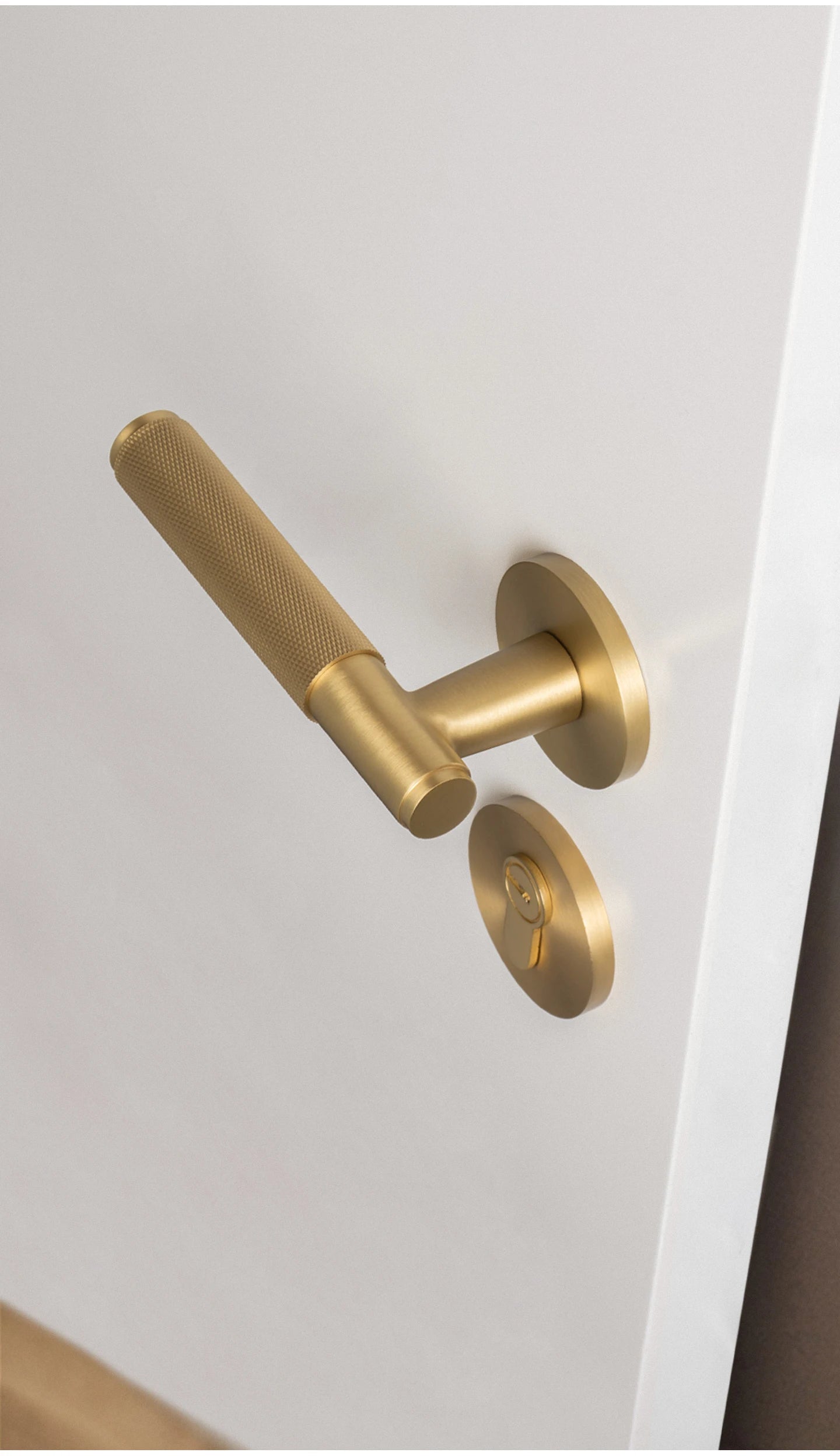 DOOROOM Brass Door Lock Set Modern Knurled Matte Brushed Copper Interior Door Lock Decorative Lock Privacy Lock Passage Lock