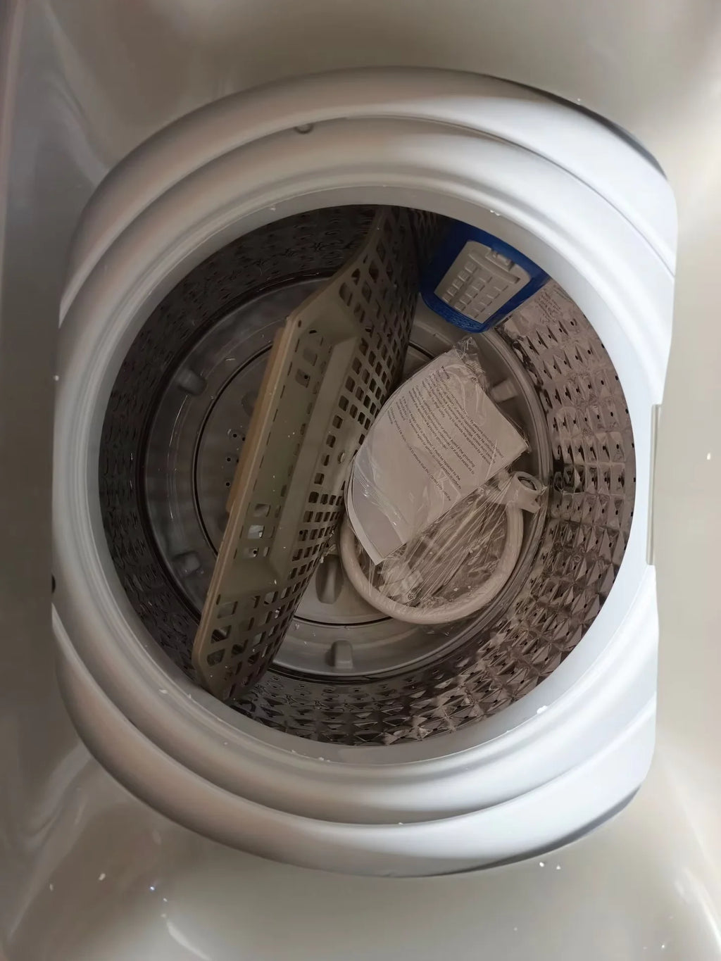 Tidesmit 12kg automatic washing machine with blue light anti-winding and integrated stripping feature side angle