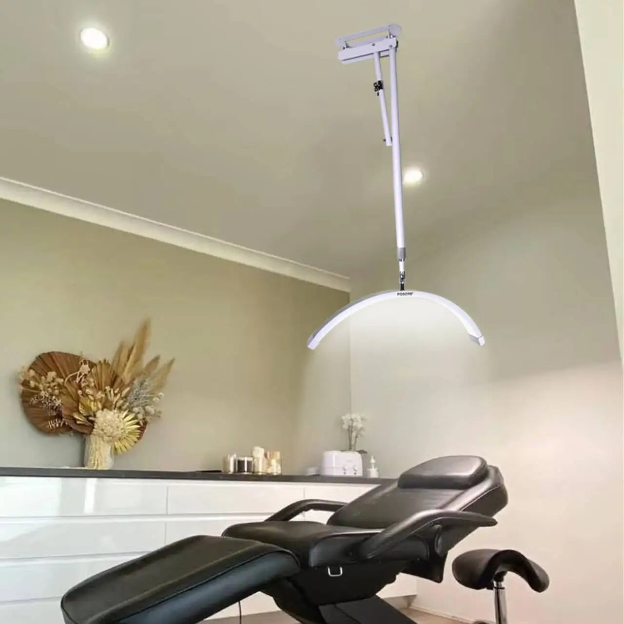 Half Moon LED Light for Lash Extensions & Makeup | Adjustable Glow Tidesmit