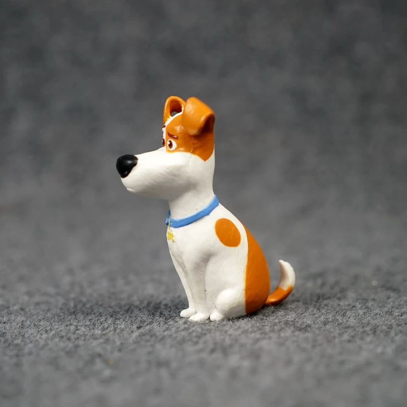 Cute Max from The Secret Life of Pets vinyl figure toy. Small collectible dog figurine for desk decor or holiday gifts.