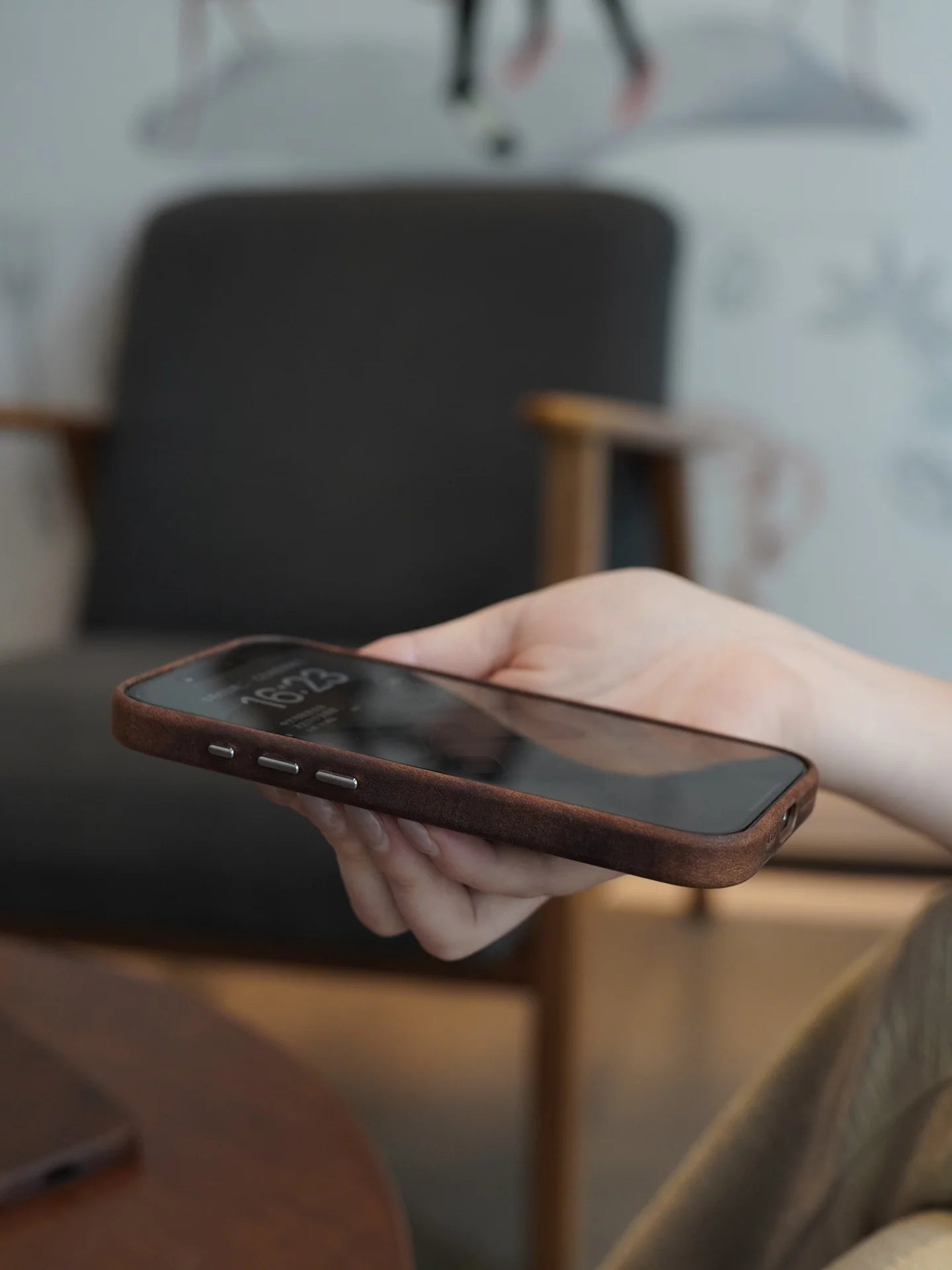 Horween Leather iPhone 16 Pro Max Case - Slim Protective Cover Tidesmit