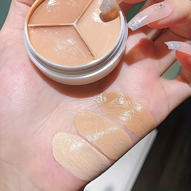 Tidesmit 3-color concealer palette for even skin tone and blemish coverage detail view for facial makeup