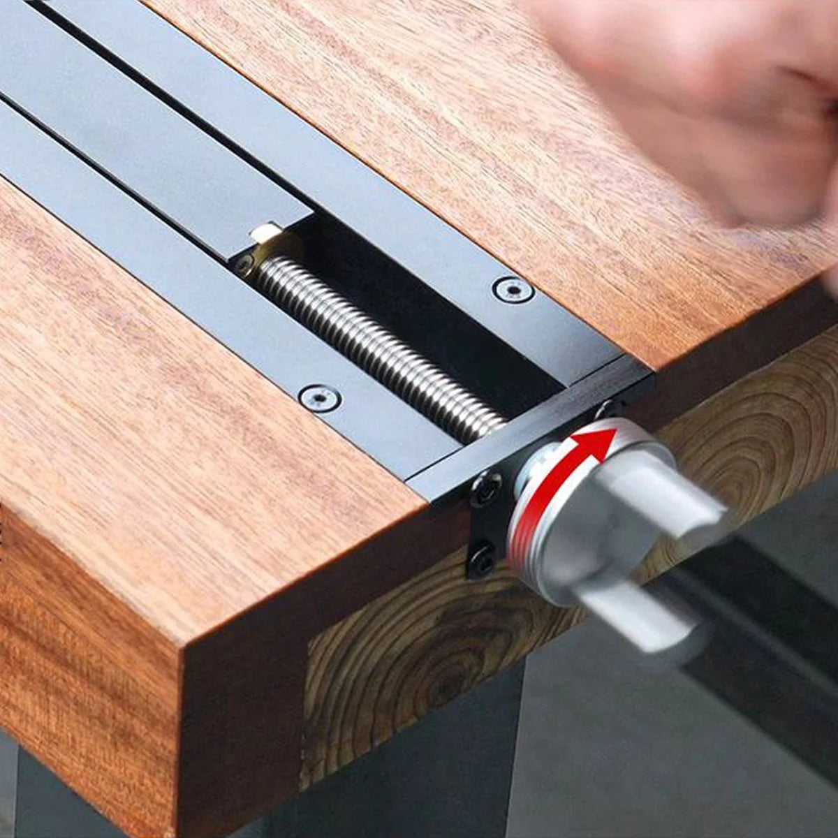 Woodworking Table Fast Moving Inertia Tail Plier, Workbench Fixture Vise 0-110mm Applicable Range Bench Clamp for 20mm Dog Holes