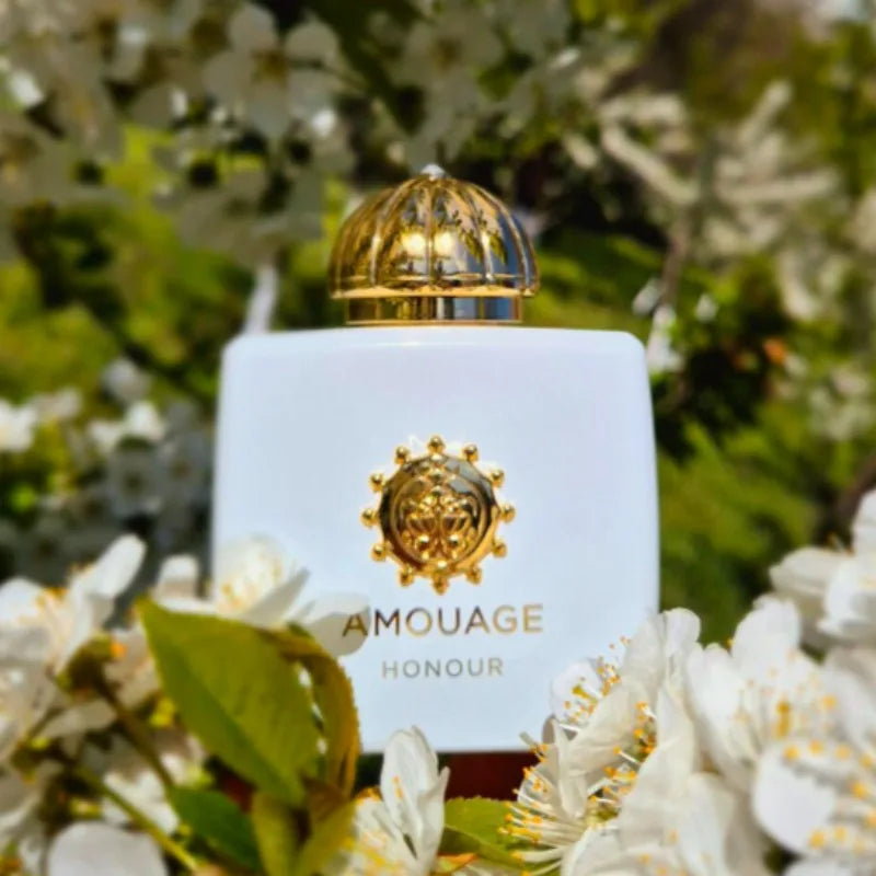 Amouage Honour EDP for women: 100ml white square bottle, gold dome cap, luxury floral oriental chypre perfume.
