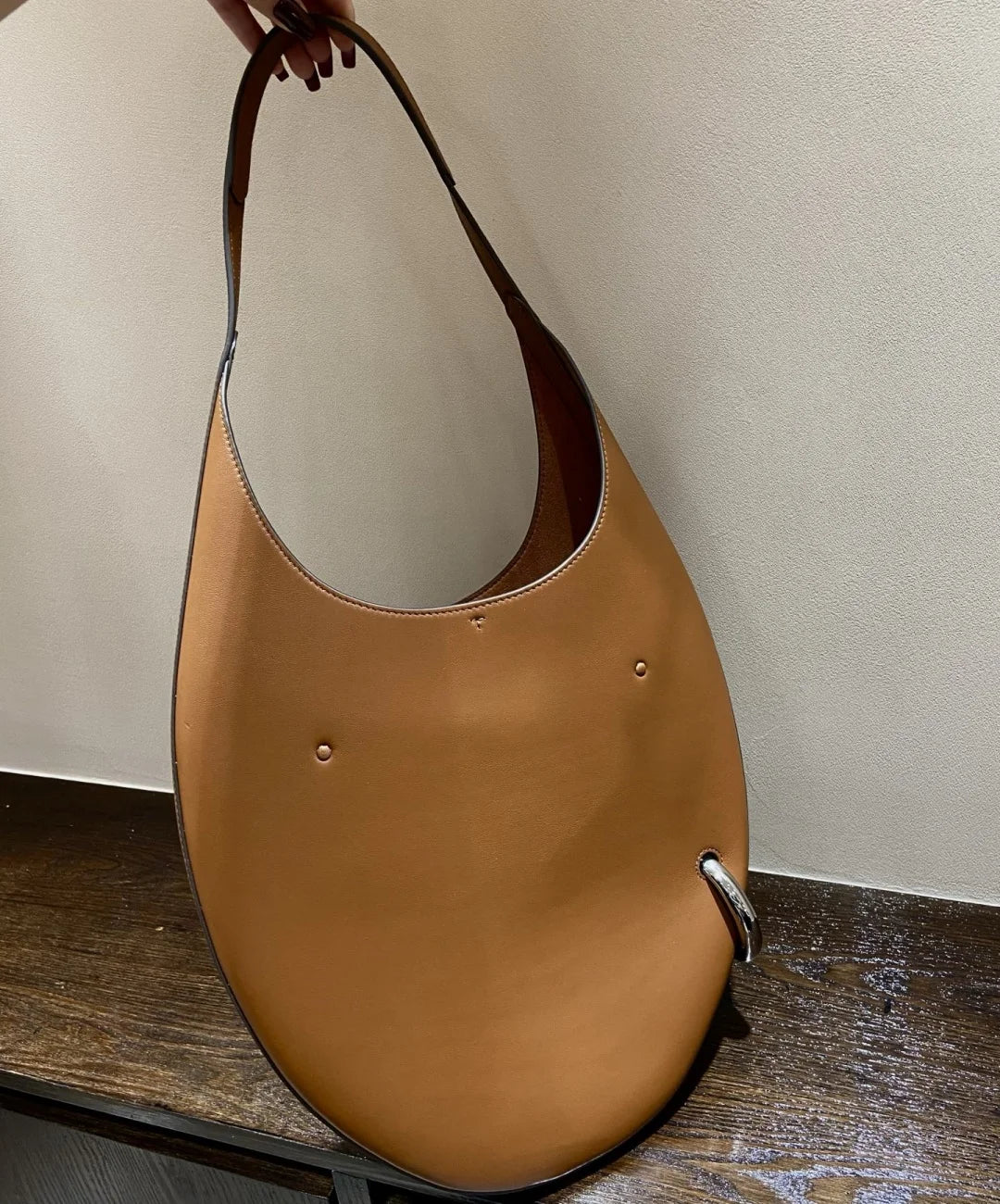 2025 summer new large crescent pipa bag imported top layer cowhide armpit bag single shoulder crossbody bag