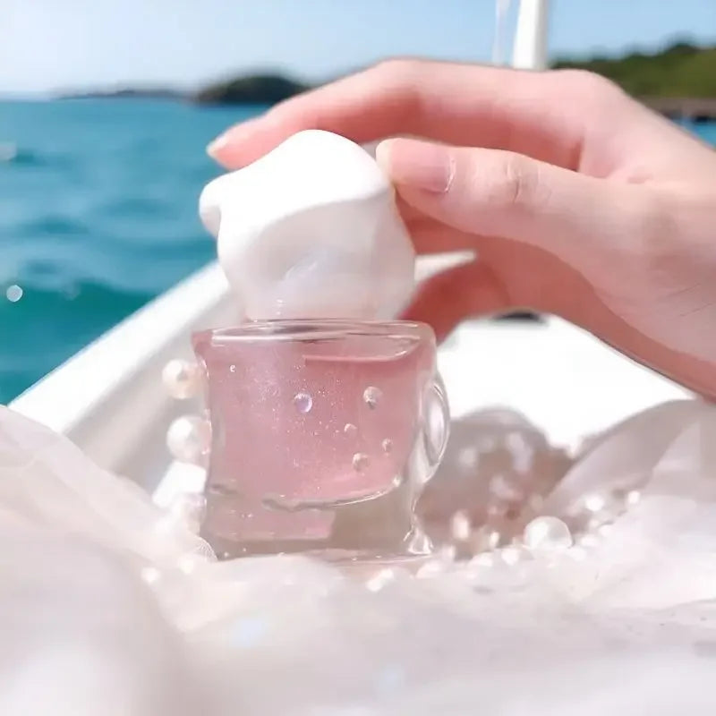 Tidesmit Romantic floral and fruity eau de toilette with long-lasting freesia and grapefruit scent for women