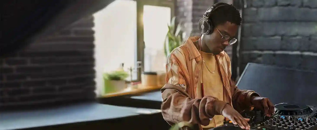 Over-Ear Wired Studio Monitor Headphones with Mic - Tidesmit Tidesmit