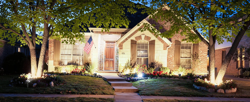 Solar Spot Lights Outdoor Waterproof IP65, Super Bright LEDs with Lens, 6500K 2 Lighting Modes, 2 in 1 Auto On/Off Solar Powered Spotlights for Yard Flag Landscape Tree, Cool White