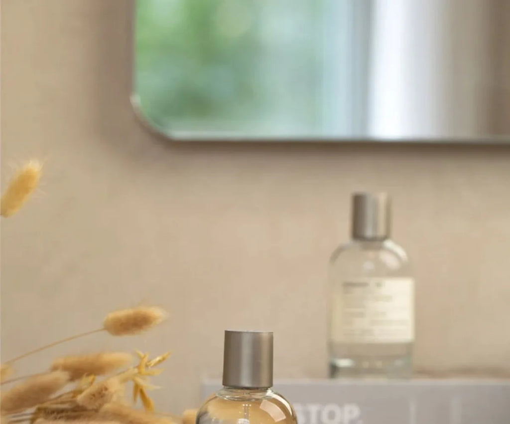 100ml unisex EDT perfume, sandalwood & bergamot scent in a sleek clear glass bottle. Fresh, fruity fragrance for all.