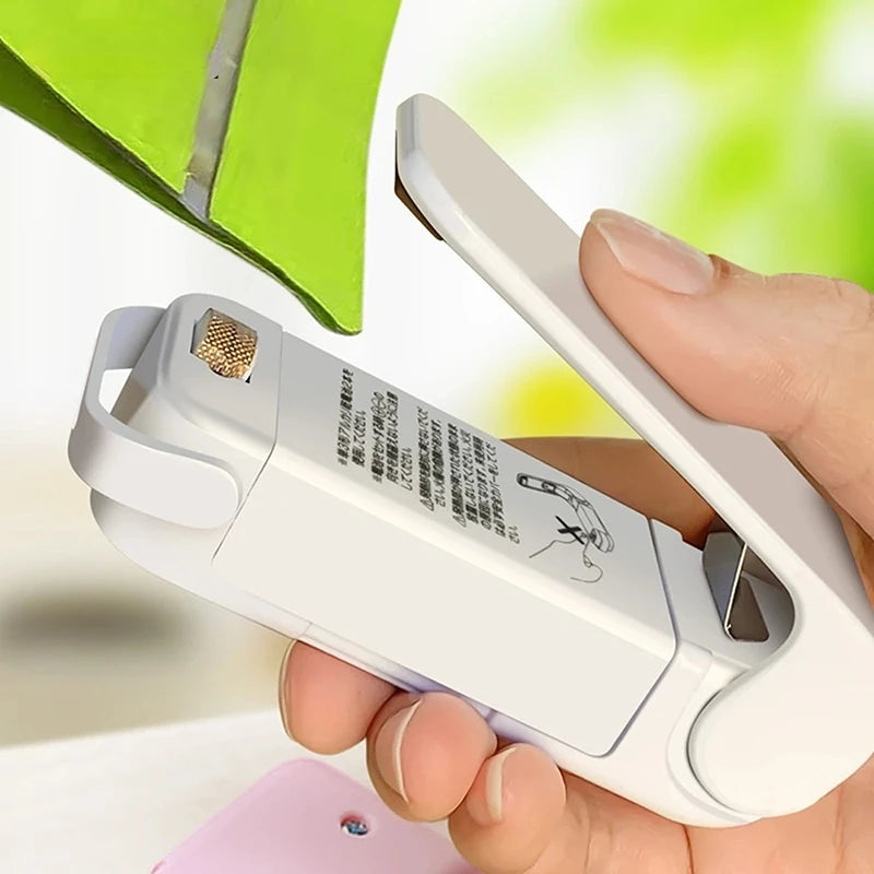 Vacuum Sealing Machine, Small Household Hand-pressed Sealer, Mini Portable Snack Plastic Bag Heat Sealing Machine, A Magic Tool