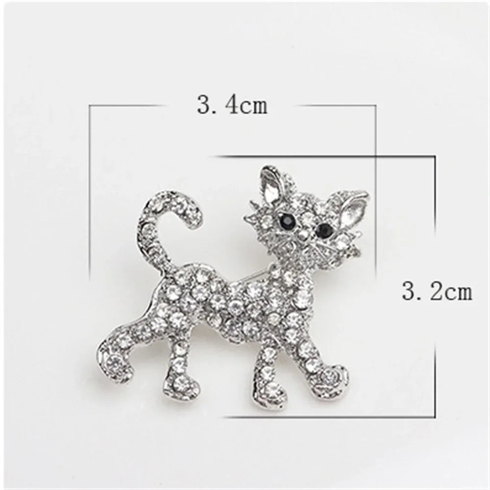 Sparkling silver crystal cat brooch lapel pin (3.4cm x 3.2cm) for pet lovers. A stylish jewelry gift for women and girls.