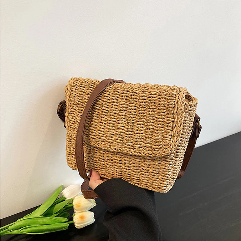 Fashion Women Weave Straw Shoulder Bag Raffia Messenger Bag New Trendy Vintage Crossbody Bag for Summer Straw Beach Bag