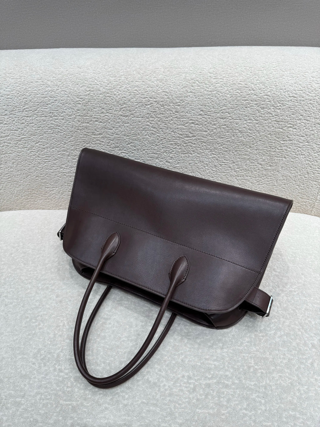 Unisex saddle leather all steel hardware inner sheepskin single shoulder large capacity hand-held horizontal bag