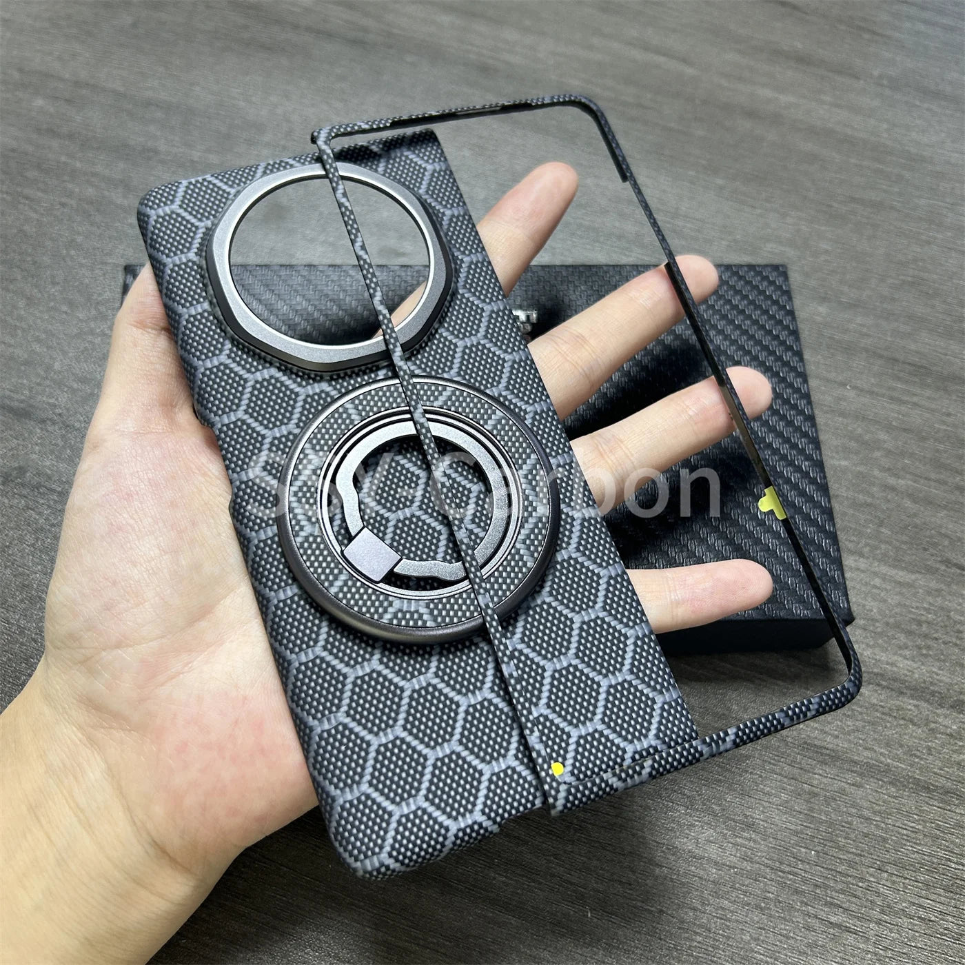 Honor Magic V3 Carbon Fiber Case | Slim Shock-Absorbing Magnetic Cover Tidesmit