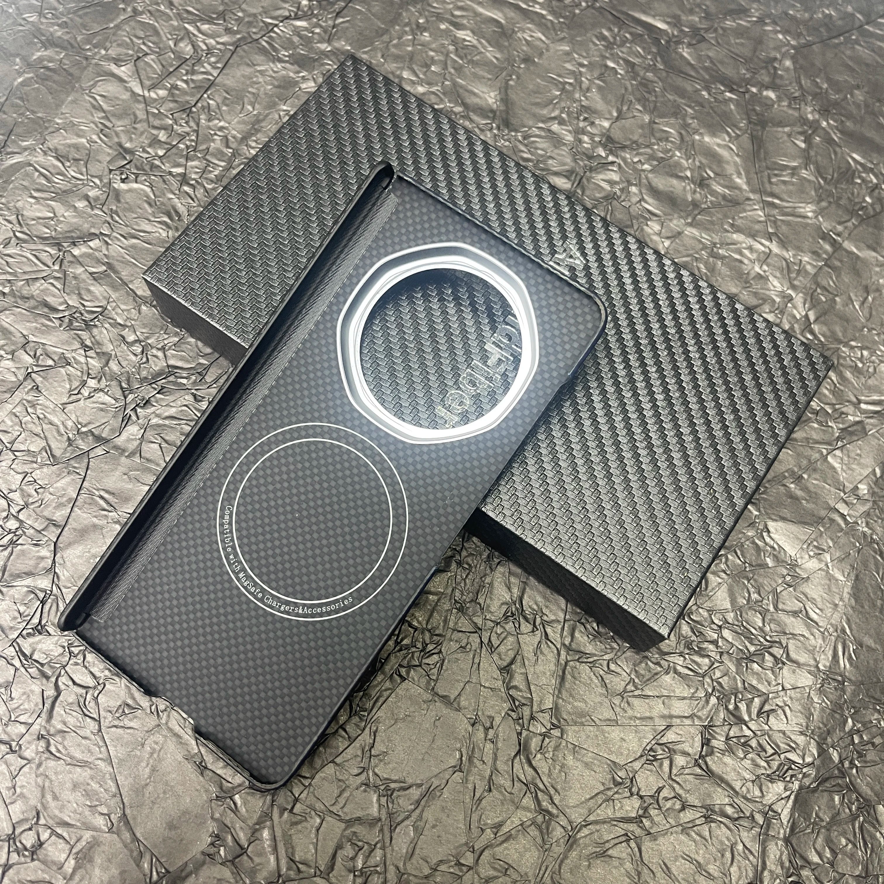 Honor Magic V5 Aramid Fiber Magnetic Case - Slim Shock-Absorbing Cover Tidesmit