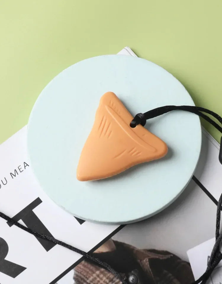 Kids Sensory Chew Necklace Brick Chewy Kids Silicone Triangle Fangs Toys Silicone Teeth for Children with Autism