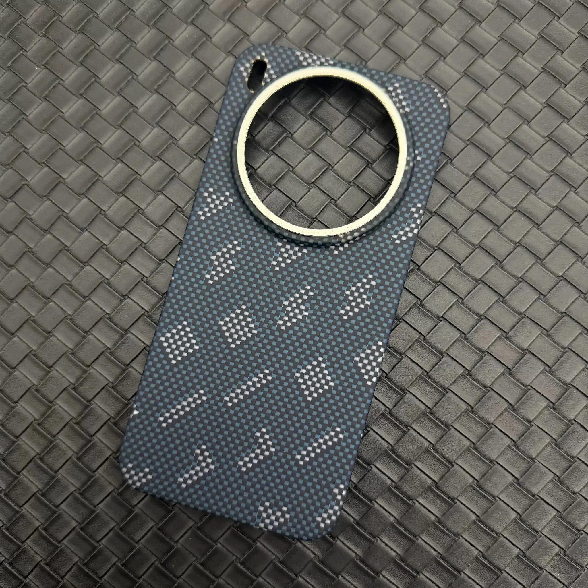 Vivo X300 Pro Aramid Fiber Case | Slim Military-Grade Magnetic Cover Tetris Tidesmit