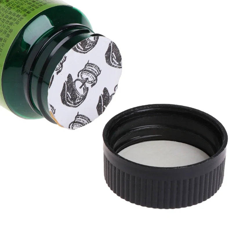 Tidesmit Spirulina algae powder supplement for ornamental fish and shrimp. Nutritious aquarium feed in a sealed bottle.