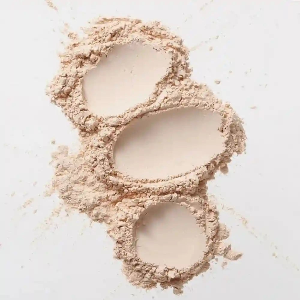 Tidesmit TLM two-way cake compact powder matte finish face makeup texture detail in shade P105 for oil control