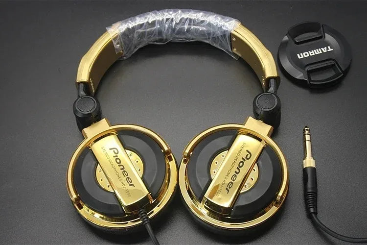 Wireless Gaming Headset with Active Noise Cancellation - Pioneer Silver Tidesmit