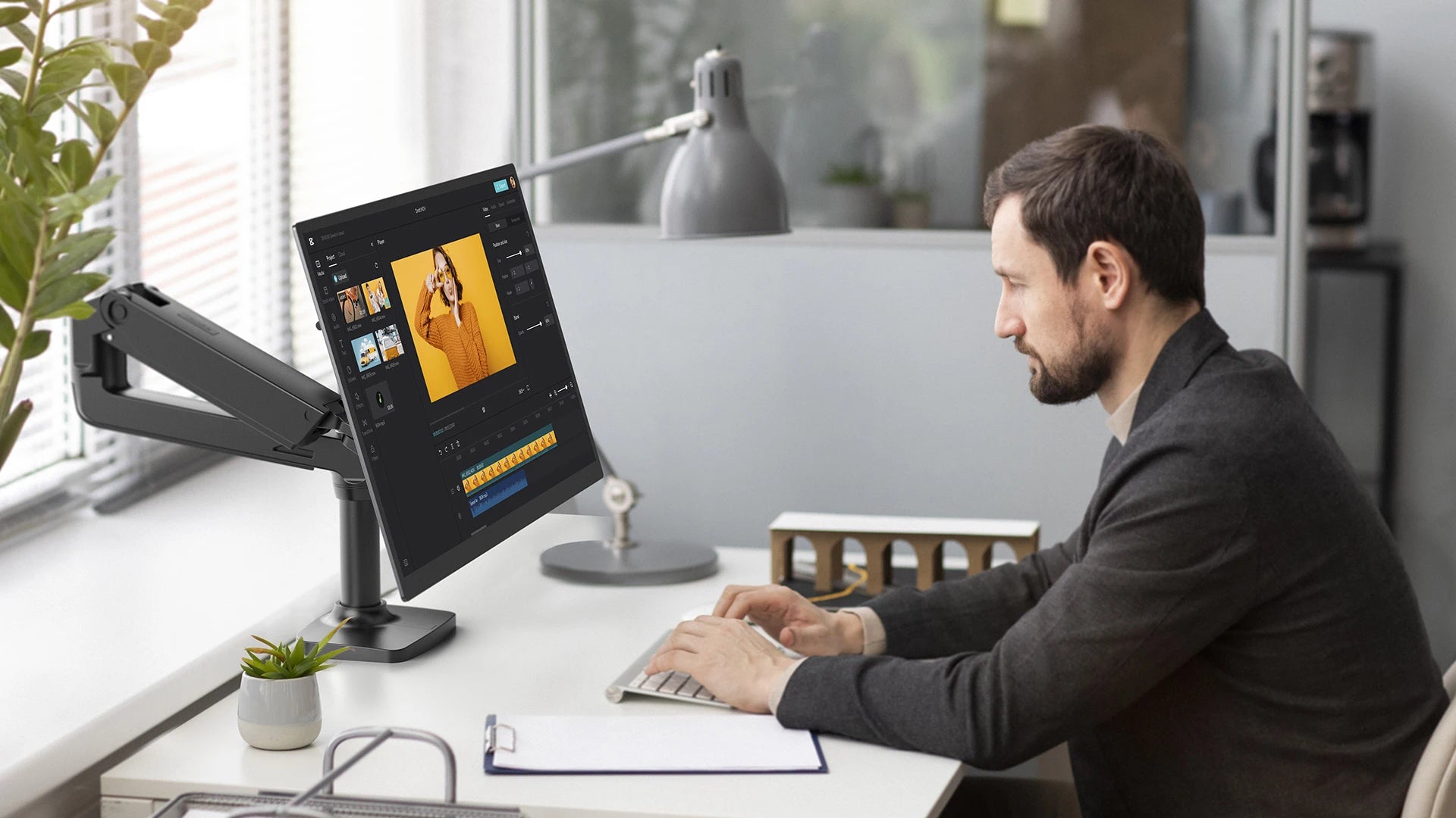 UPERFECT 22" 2K Portable Touchscreen Monitor w/VESA & 180°Adjustable Stand 2560 * 1440 QHD FreeSync IPS HDR Large Gaming Display