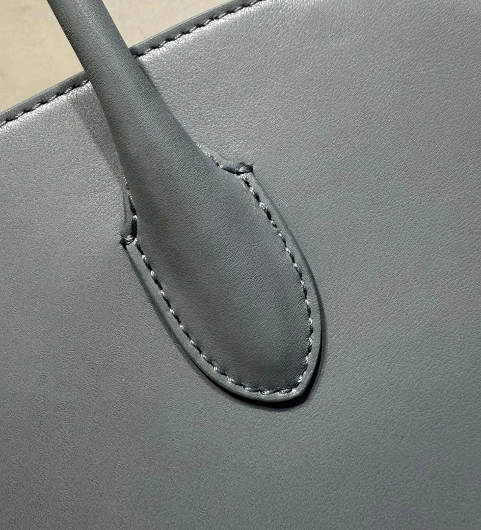 2026 high-quality genuine leather Marlo 12 inch 14 inch saddle leather tote bag, women's shoulder bag, high-end leather texture,