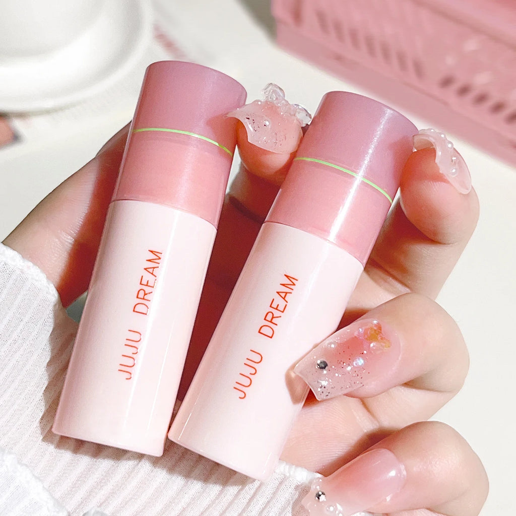 JUJU DREAM matte lip glaze tubes in soft pastel pink, long-lasting velvet texture, non-stick makeup for students.