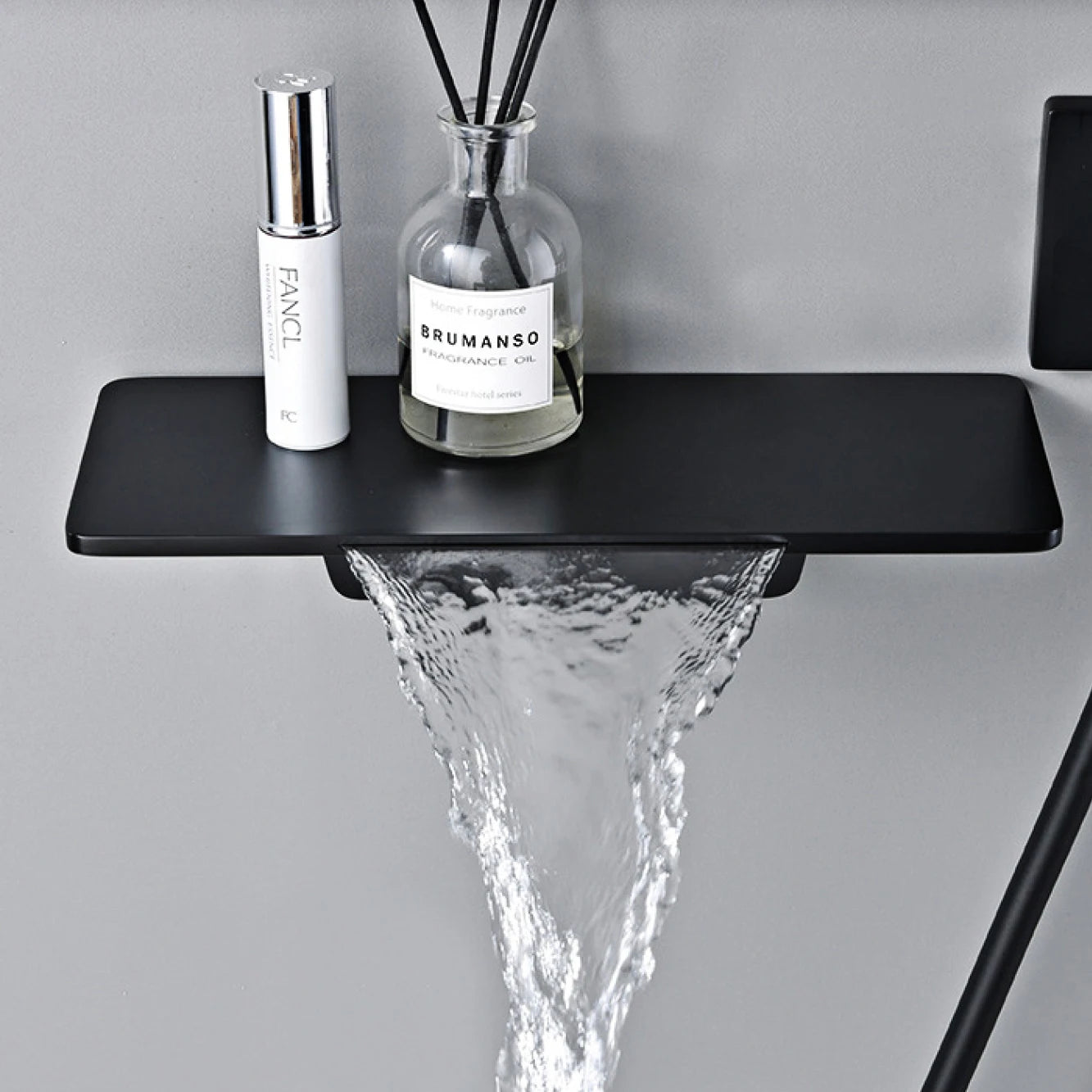 Modern Black Brass Bathroom Thermostatic Ceiling Type Shower System Wall-Mounted 3-Function Waterfall Tap for Cold & Hot Wate
