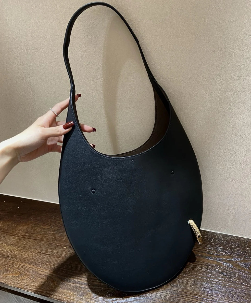 2025 summer new large crescent pipa bag imported top layer cowhide armpit bag single shoulder crossbody bag