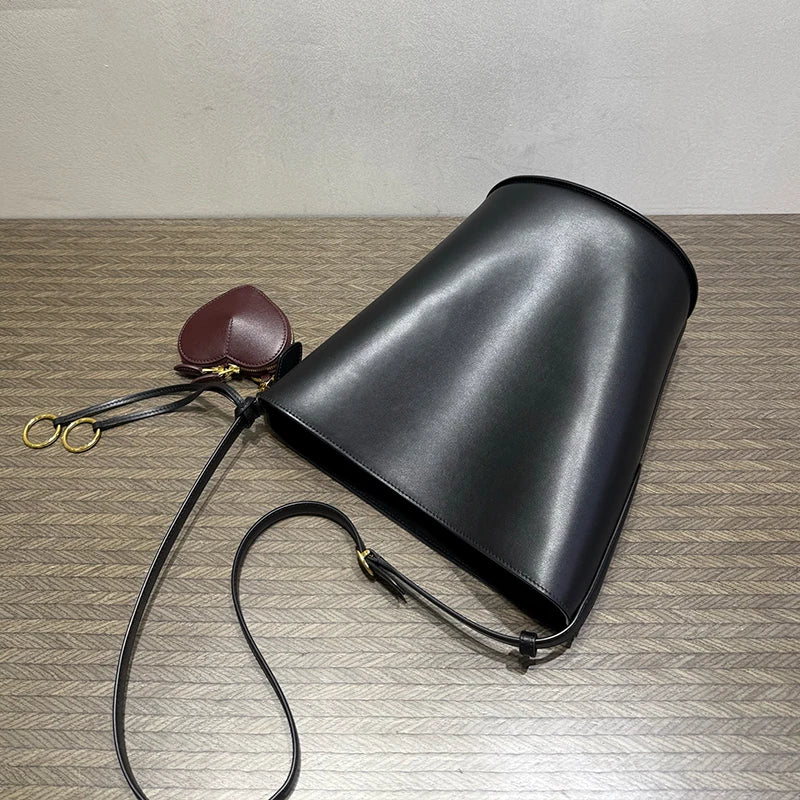 2026 New Bucket Bag Rear Saddle Design High end Leather Shoulder Bag Leather Crossbody Bag