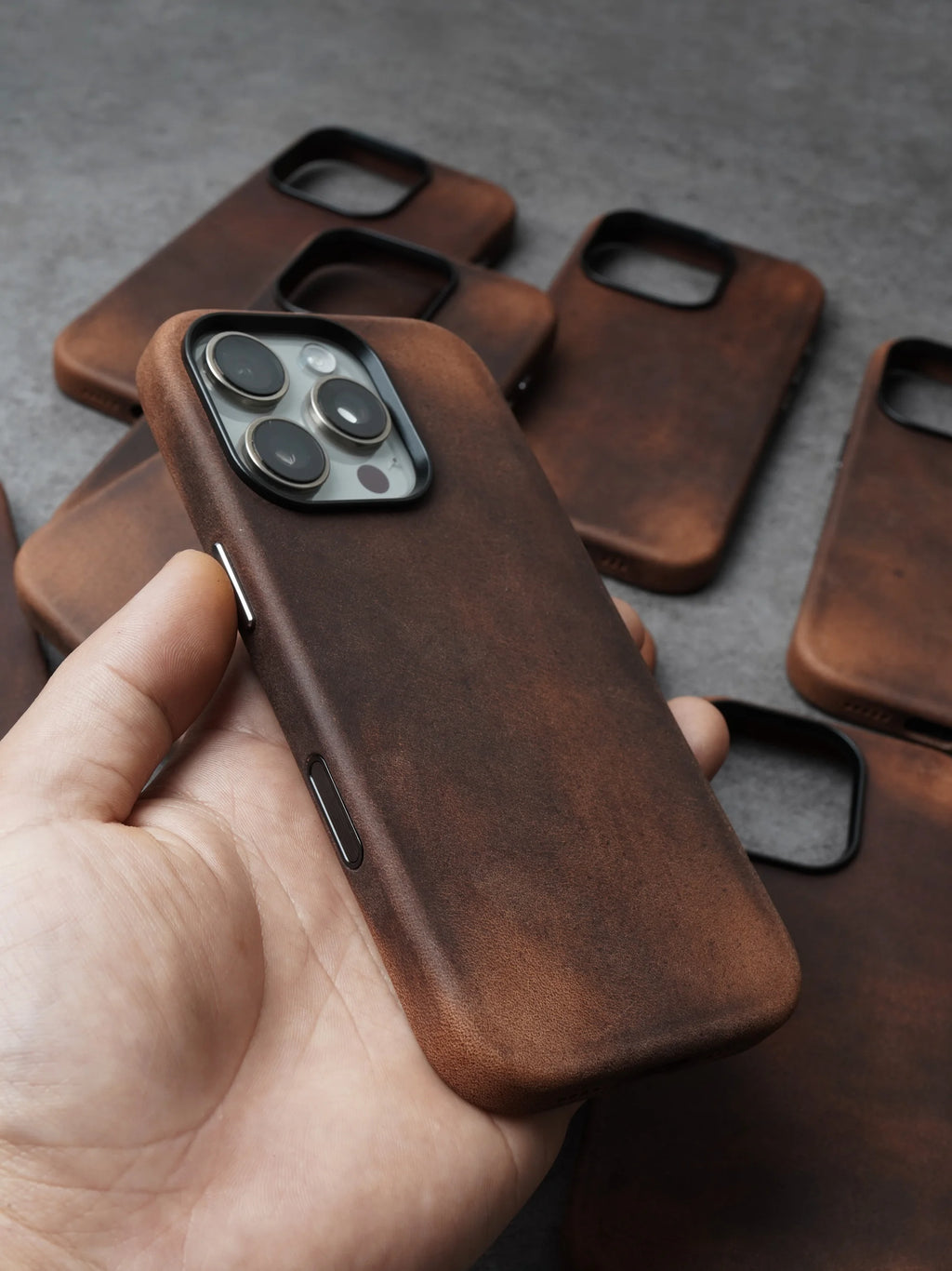 Horween Leather iPhone 16 Pro Max Case - Slim Protective Cover Tidesmit