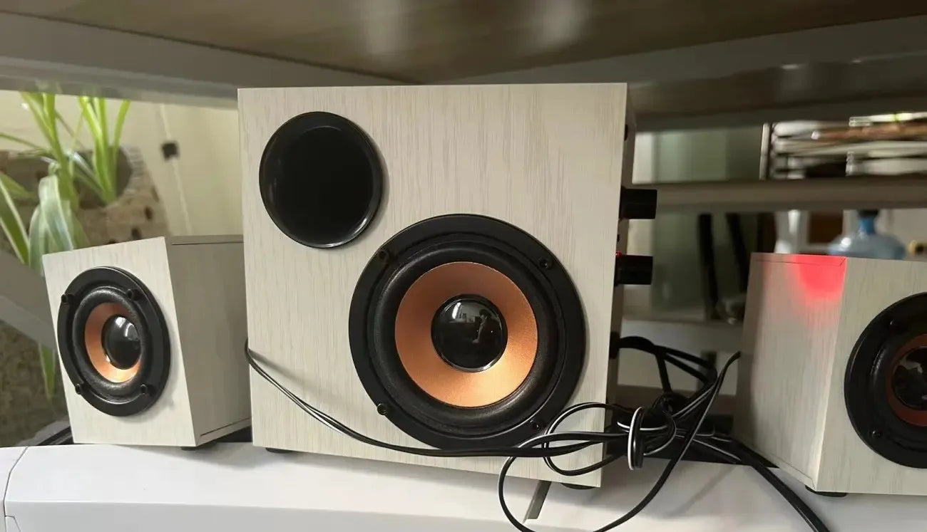 Portable Bluetooth Speaker - Wooden Desktop Audio with Deep Bass Tidesmit