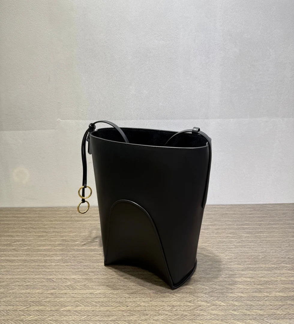 2026 New Bucket Bag Rear Saddle Design High end Leather Shoulder Bag Leather Crossbody Bag