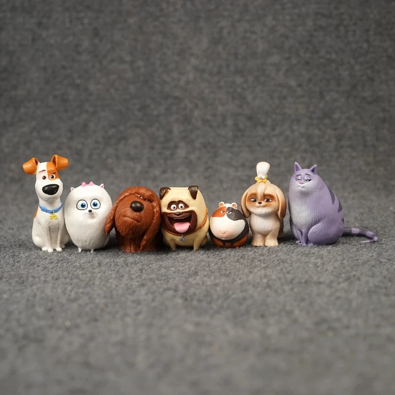 Secret Life of Pets collectible PVC figurines set for kids' toys or pet-themed desk decor.
