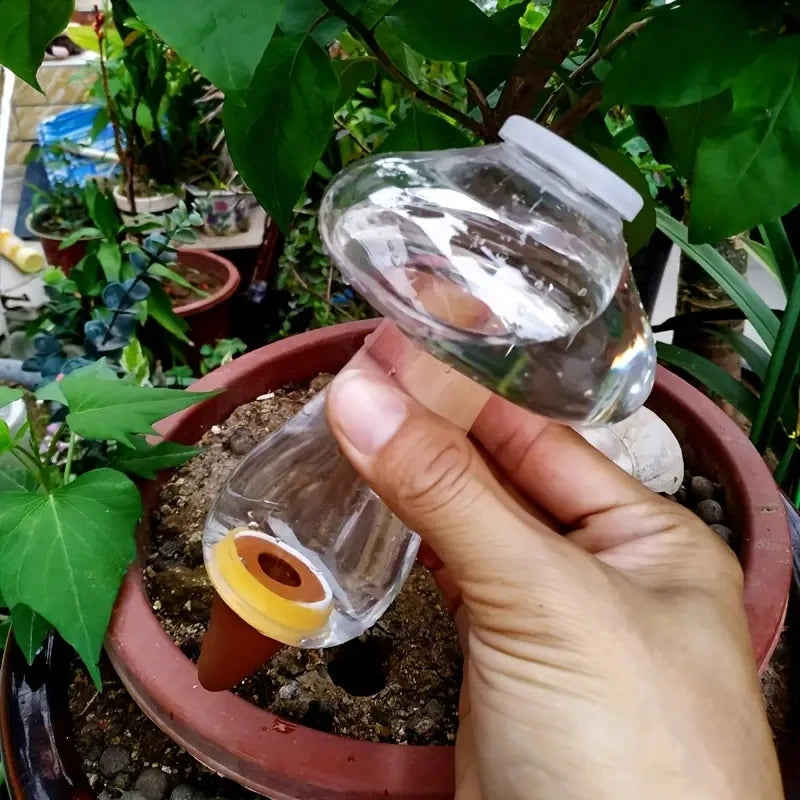 Watering Planter Insert Love ShapedAutomatic Plant Waterer Sprayer Water Drip Irrigation Flower Plant,Drip Water Seepage Device