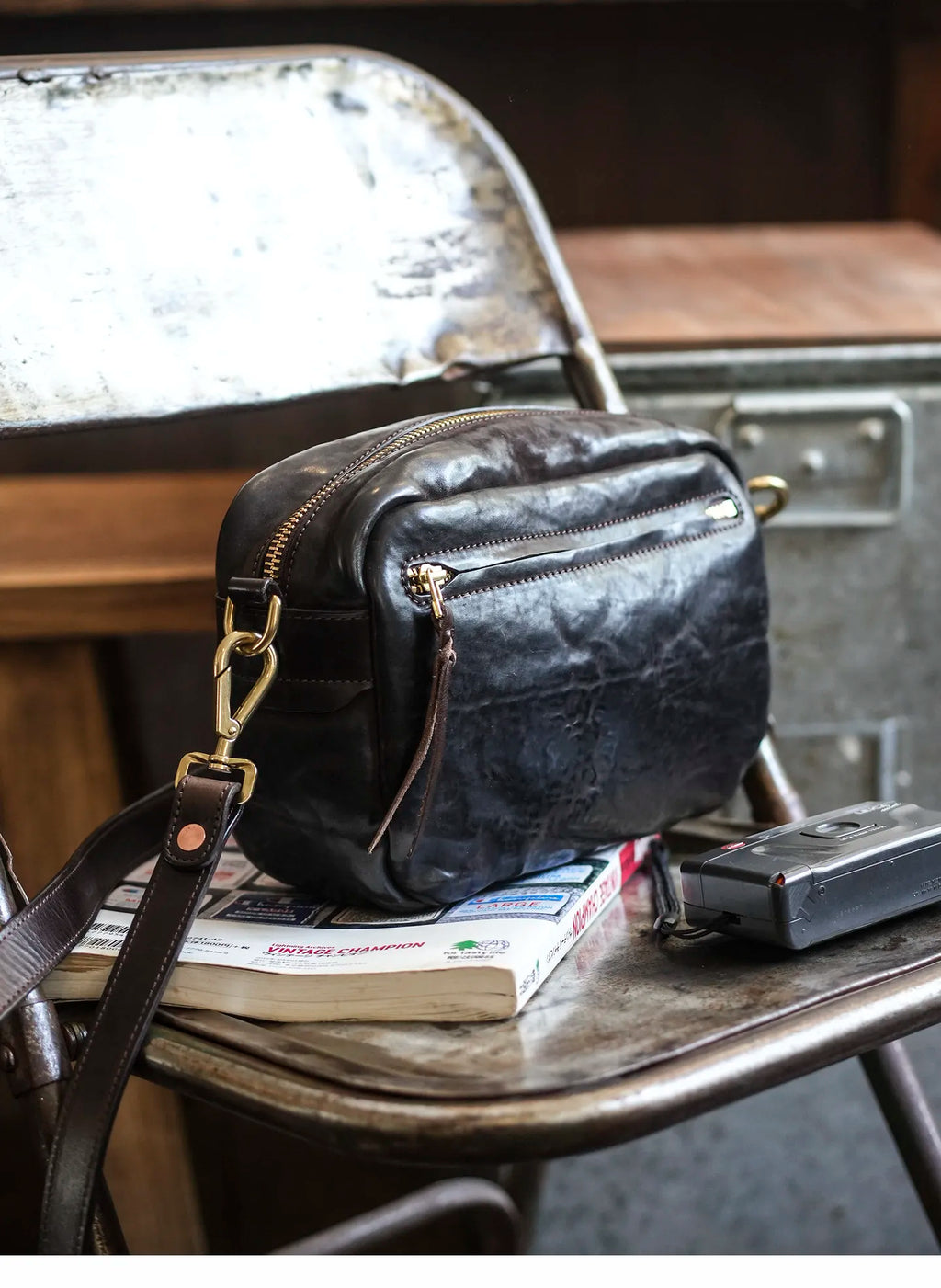 casual luxury padded genuine leather men's crossbody bag fashion vintage designer handmade real cow leather shoulder bag