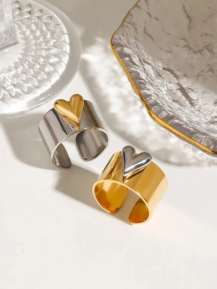 European and American stainless steel gold and silver color-matched fashionable heart-shaped opening rings, personalized titaniu