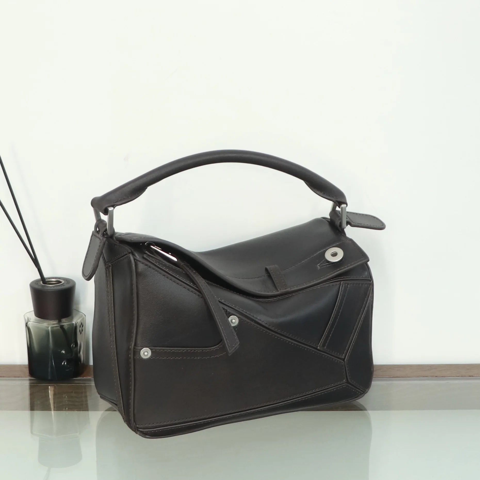 New 2025 Panta Geometric Patchwork Natural Dye Leather Pillow Shaped Handbag Top Layer Cowhide Shoulder Bag for Daily Use