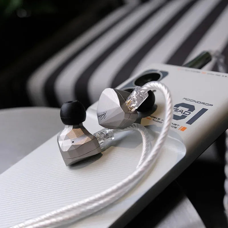 Moondrop Kadenz Dynamic Driver IEMs - 4.4mm Wired Audio by Tidesmit Tidesmit