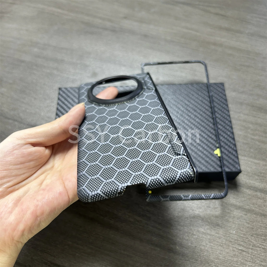 Honor Magic V3 Carbon Fiber Case | Slim Shock-Absorbing Magnetic Cover Tidesmit