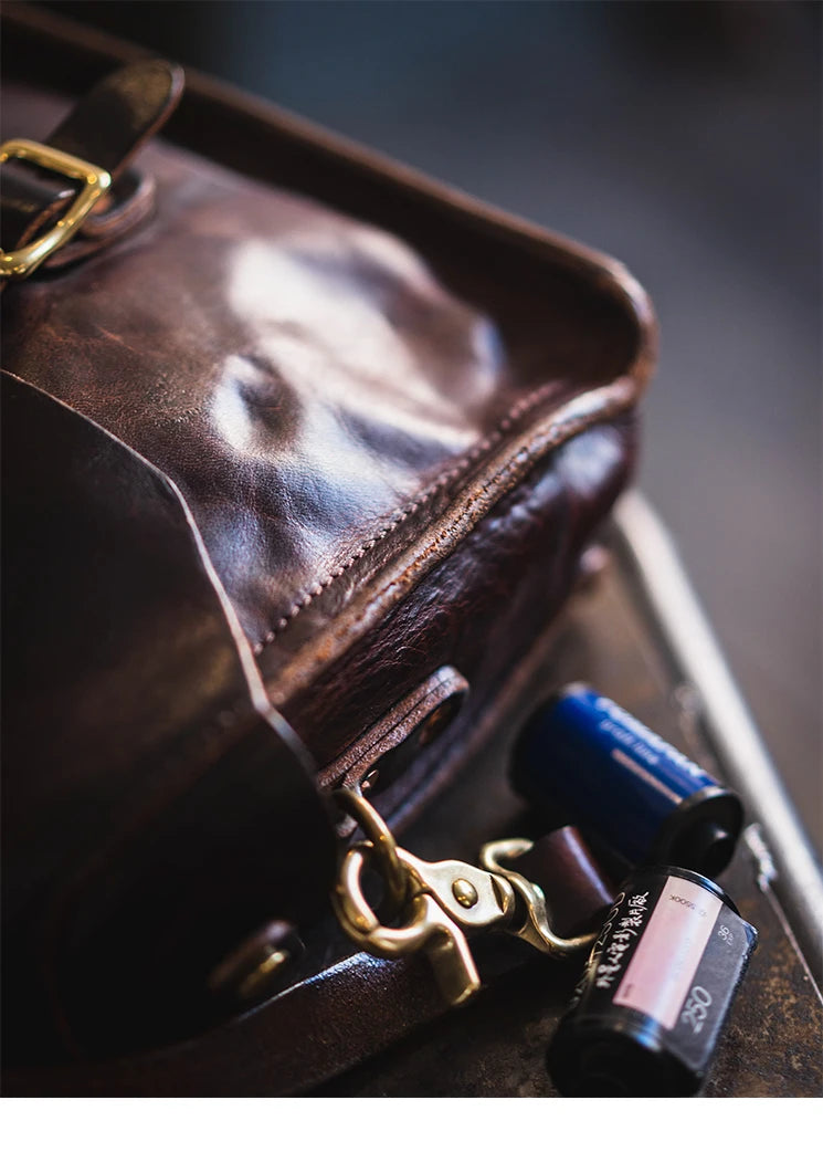 Fashion vintage outdoor daily genuine leather men's small phone shoulder bag designer handmade luxury cow leather crossbody bag